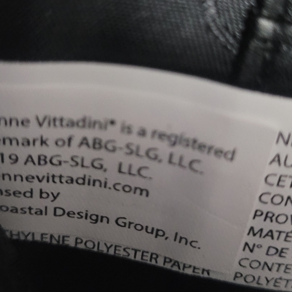 Adrienne Vittadini Studio Wristlet - Picture 7 of 11